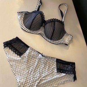 b. tempt'd lingere I Bra and Panties Set